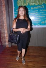 Ayesha Jhulka at Alfredo_s bash in Andheri, Mumbai on 27th April 2012 (66).JPG